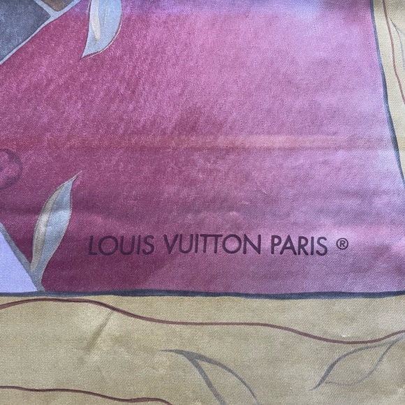 Authentic Louis Vuitton silk scarf - Picture 4 of 5